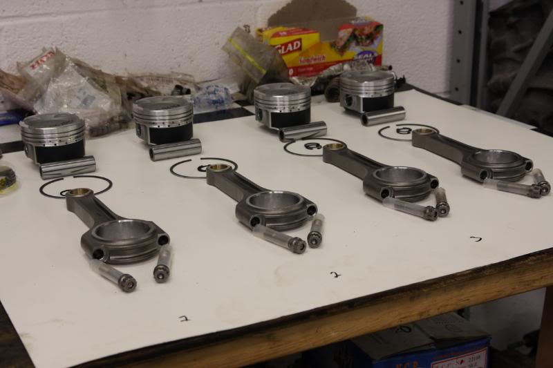 D16 Pistons & Rods